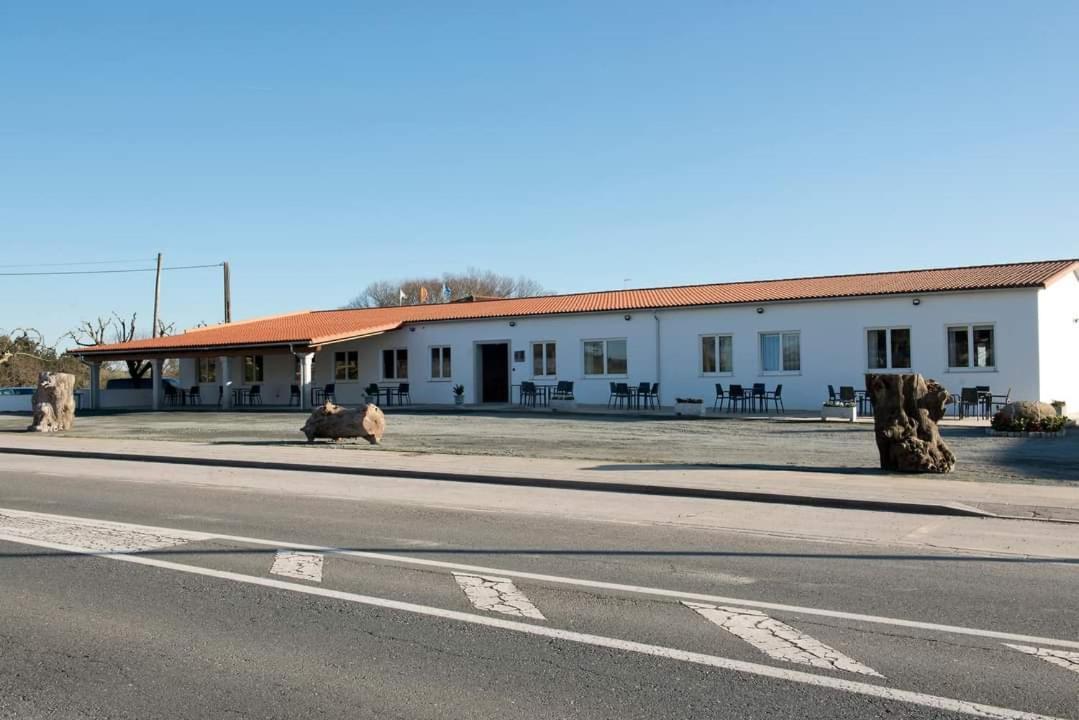 Hotel La Puerta De Arzúa 外观 照片